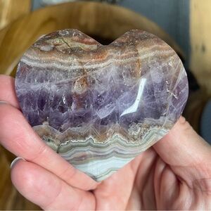 Crazy lace with amethyst polished crystal carved heart